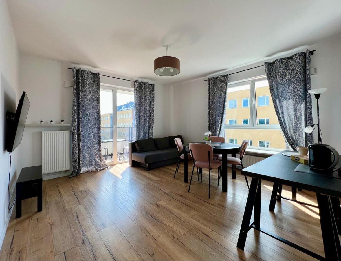 K22 Large Family Apart Komputerowa Warszawa Eksteriør billede